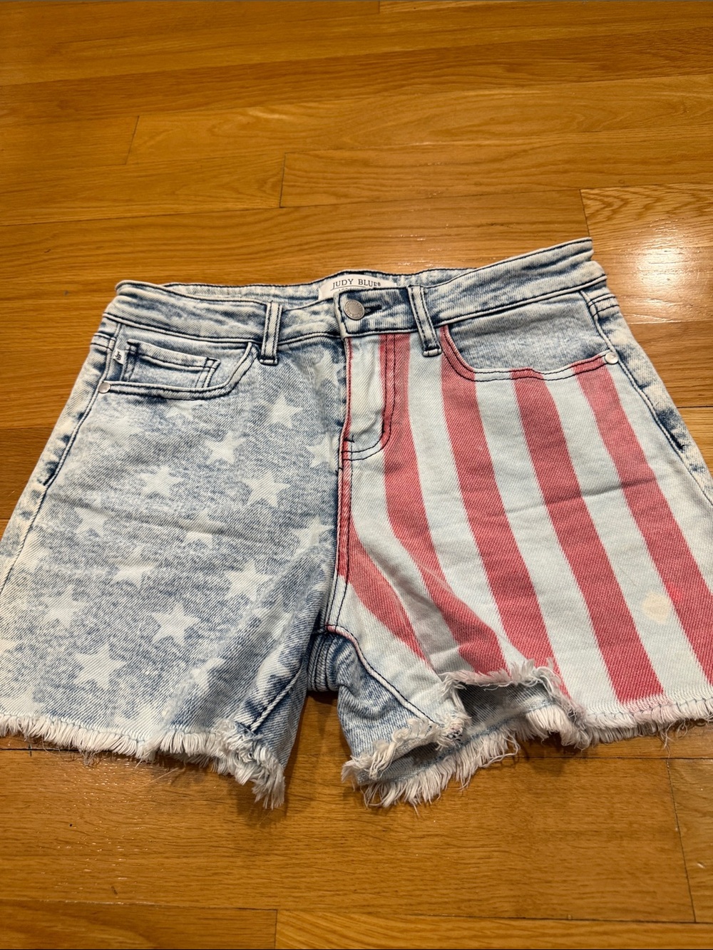 Judy blue American flag Jean shorts size medium.